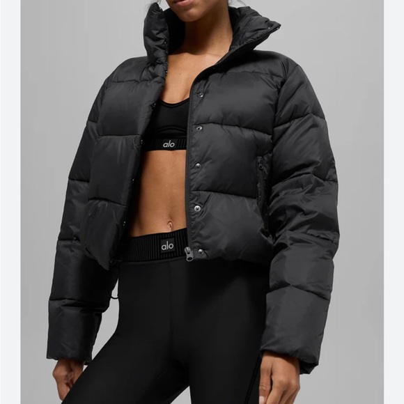 ALO Yoga Jackets & Blazers - ALO Yoga Gold Rush Black Puffer Jacket